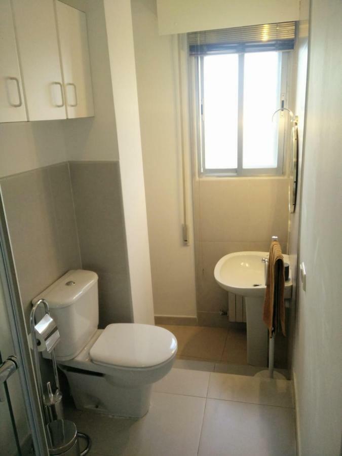 Vut Skyline Apartment *